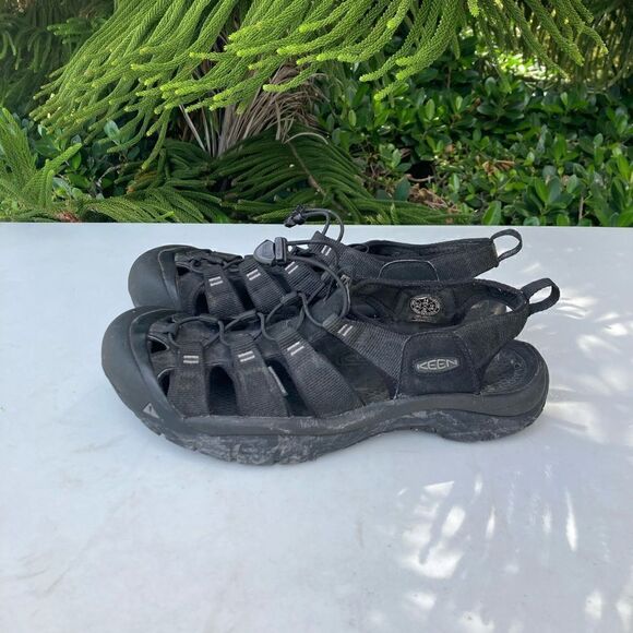 Keen Newport H2 Triple Black Waterproof Sandals Mens Size: 14